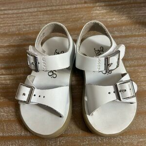 FootMates White Buckle Sandals